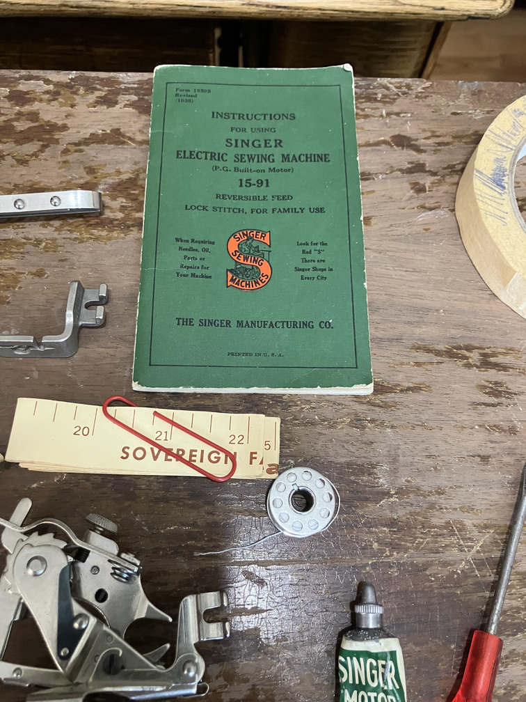 Instruction manual for Singer 15-91 with attachments